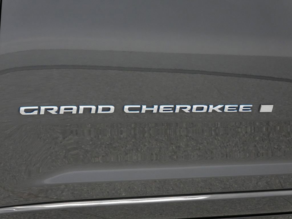 Used 2022 Jeep Grand Cherokee Overland image 53