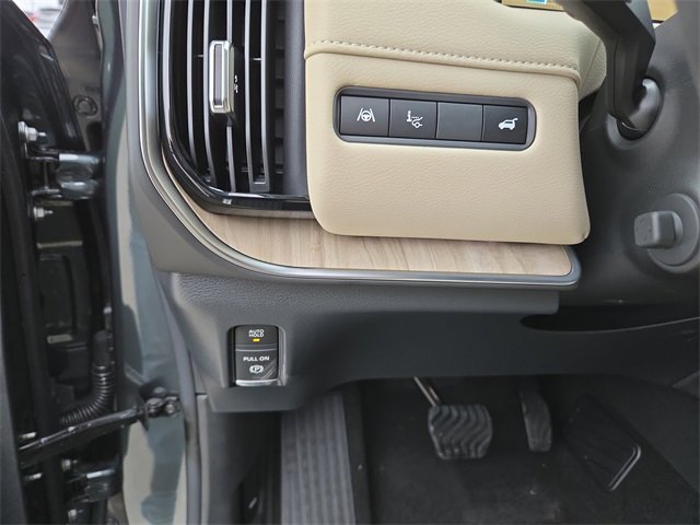 New 2026 Nissan Armada Platinum image 17