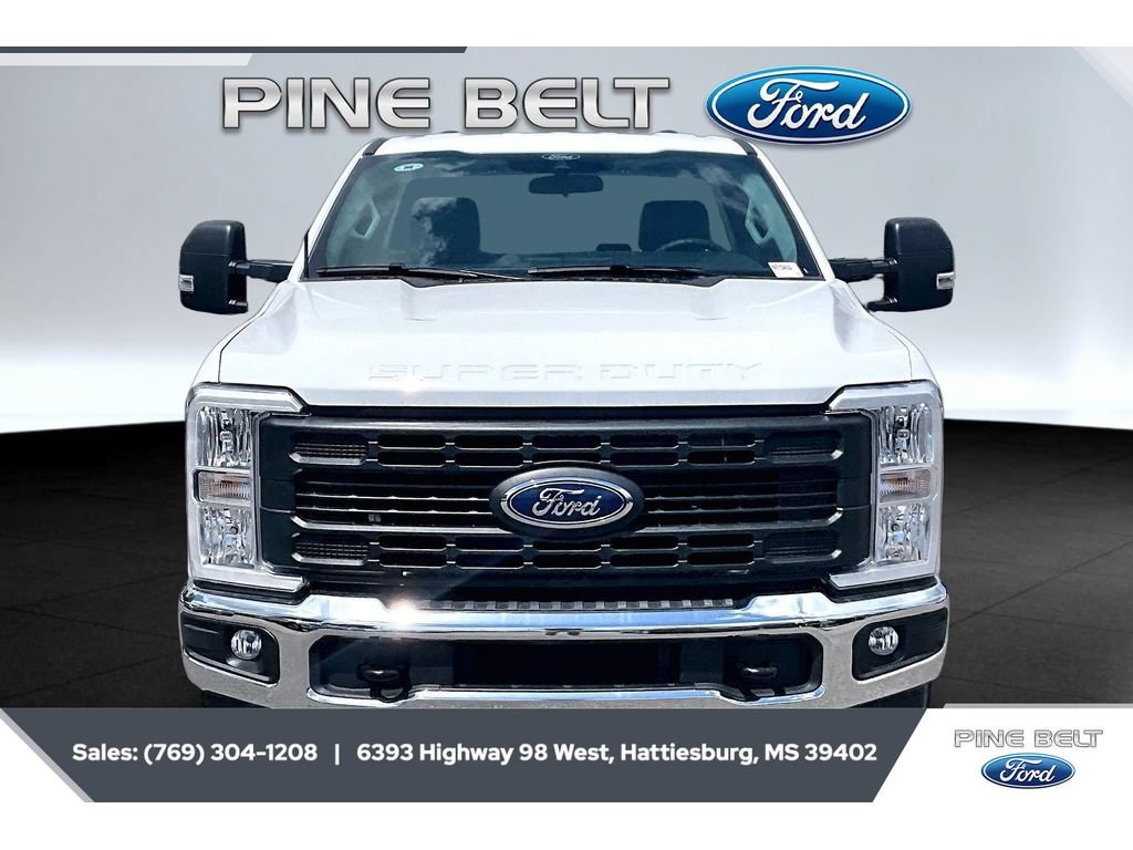 New 2025 Ford F250 XL w/ XL Chrome Package RWD image 3