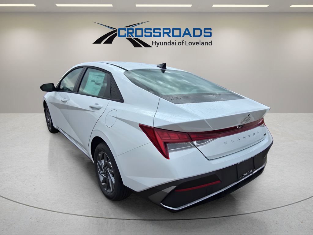 New 2026 Hyundai Elantra Blue image 3