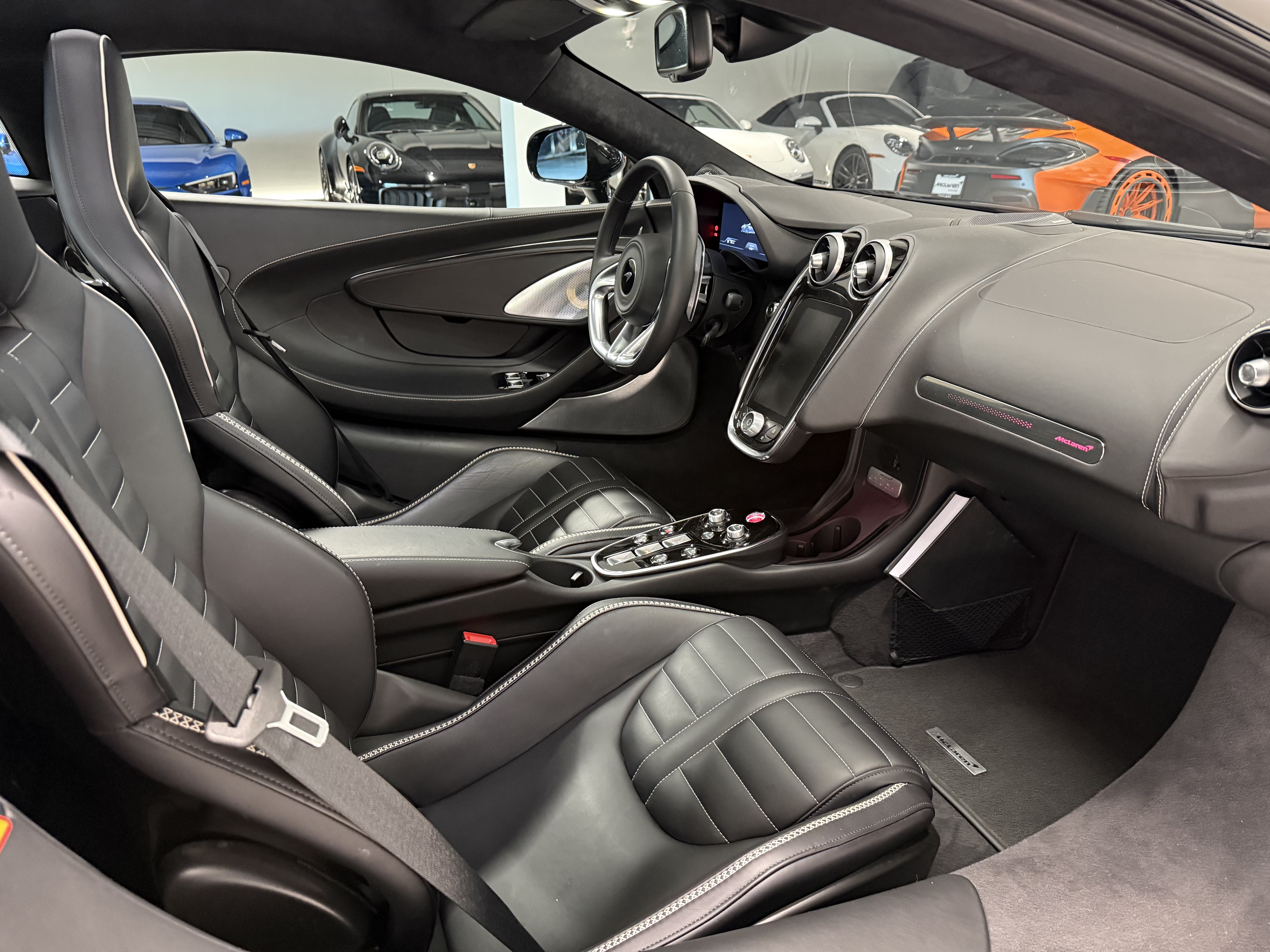 Used 2025 McLaren GTS RWD image 14