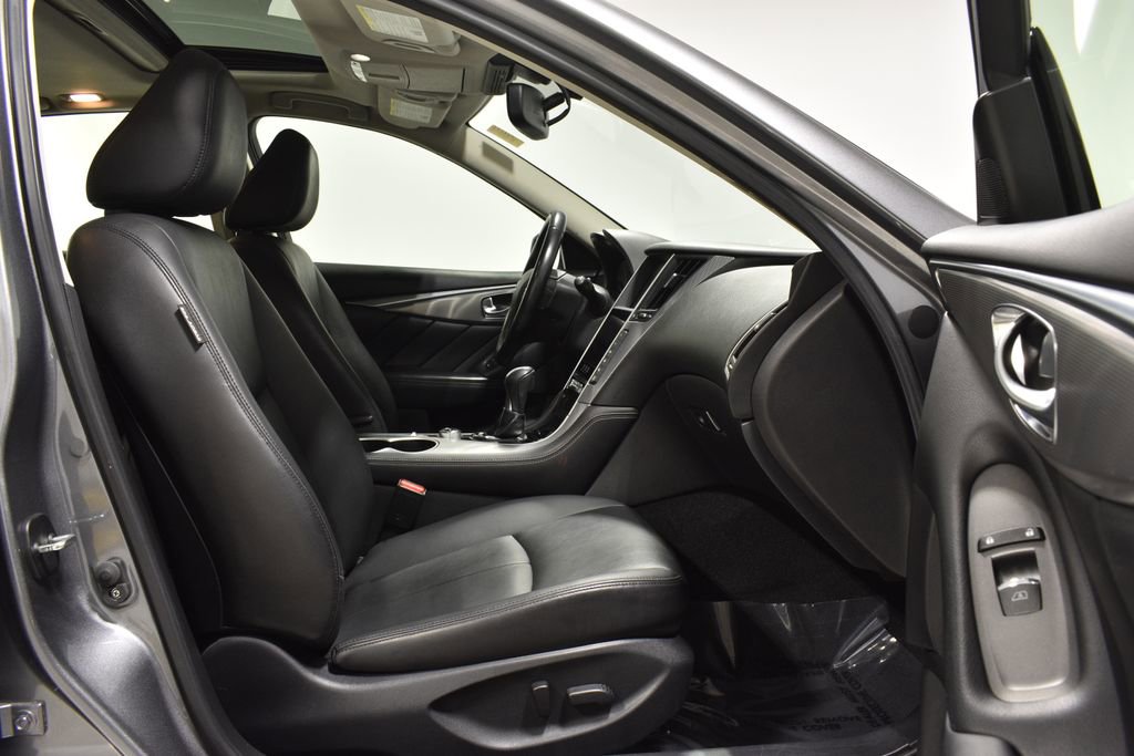 Used 2017 INFINITI Q50 2.0t w/ Moonroof Package image 30