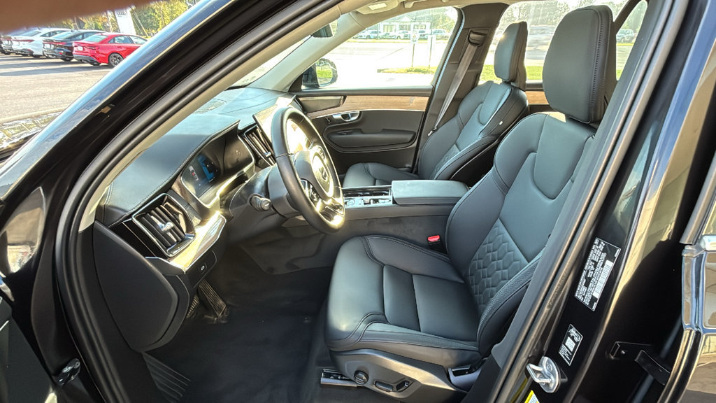 Certified 2026 Volvo XC90 B6 Plus AWD/4WD image 25
