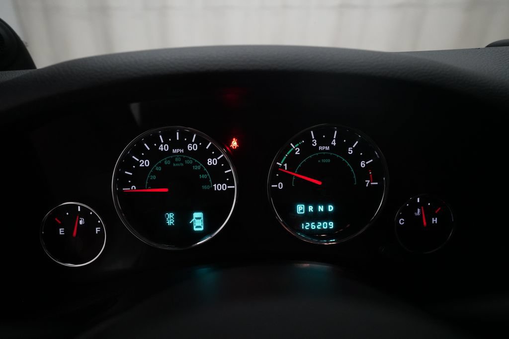 Used 2012 Jeep Wrangler Sahara w/ Connectivity Group AWD/4WD image 2