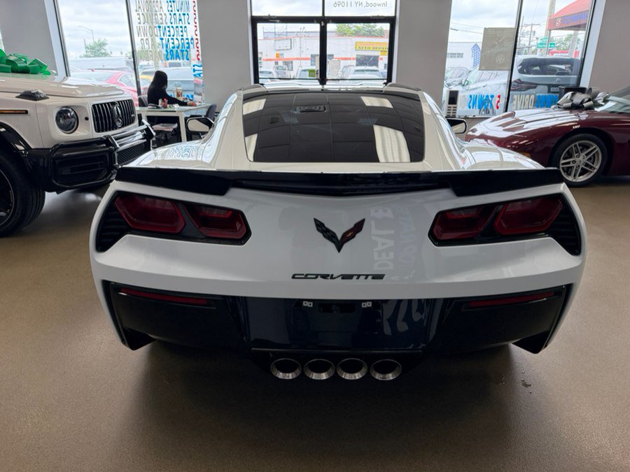 Used 2016 Chevrolet Corvette Stingray Coupe RWD image 13