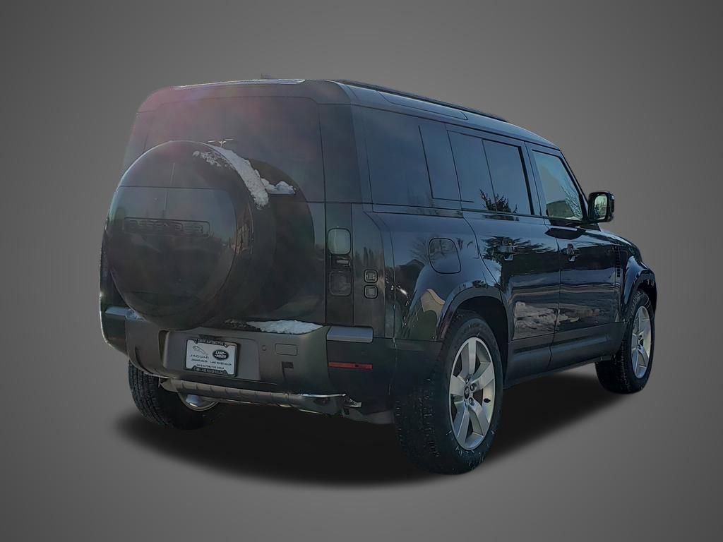 New 2026 Land Rover Defender 110 S image 5