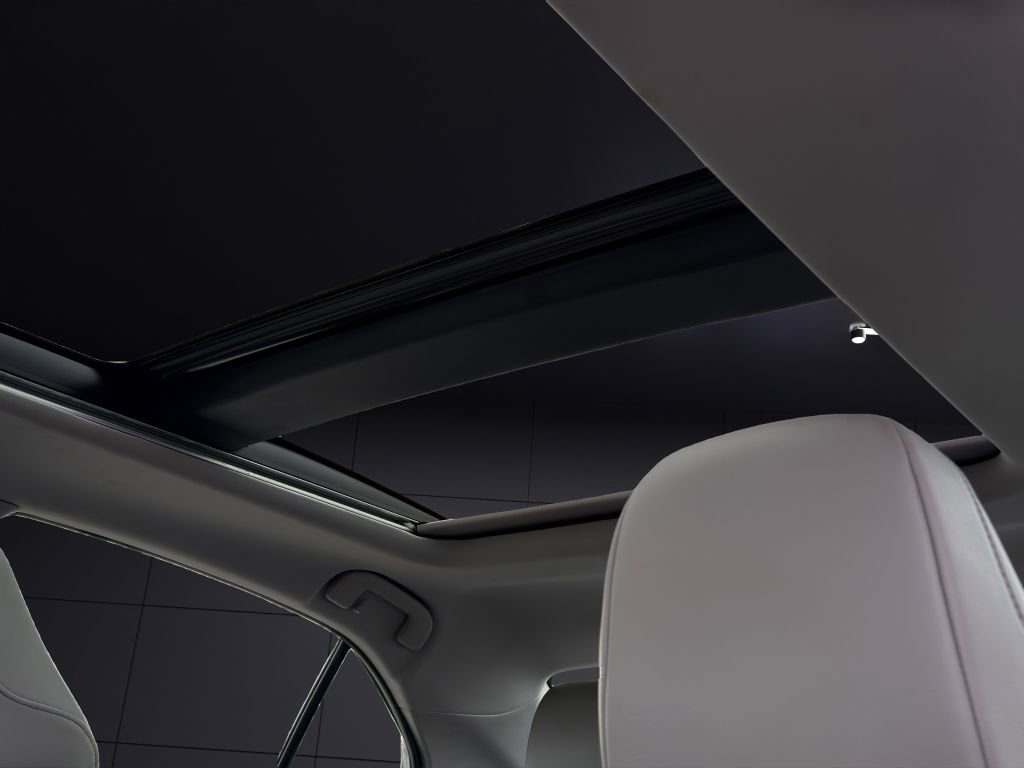 Used 2021 Toyota Camry XSE image 19