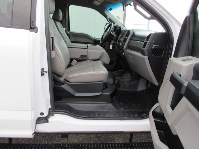 Used 2017 Ford F450 XL w/ Power Equipment Group image 11