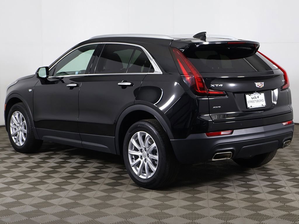 Used 2021 Cadillac XT4 Luxury w/ Cold Weather Package AWD/4WD image 11