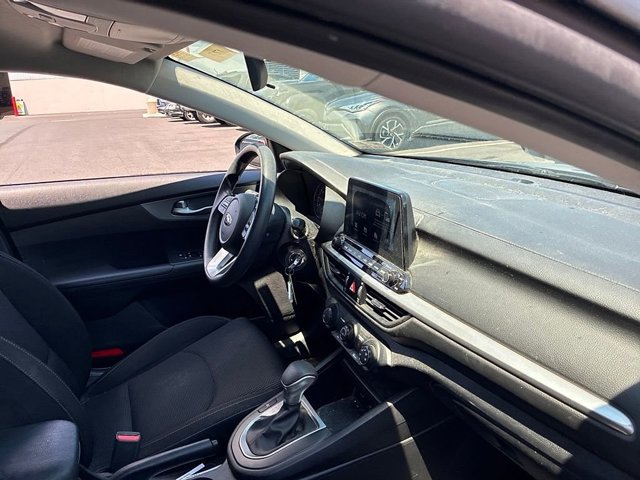 Used 2020 Kia Forte LXS FWD image 12