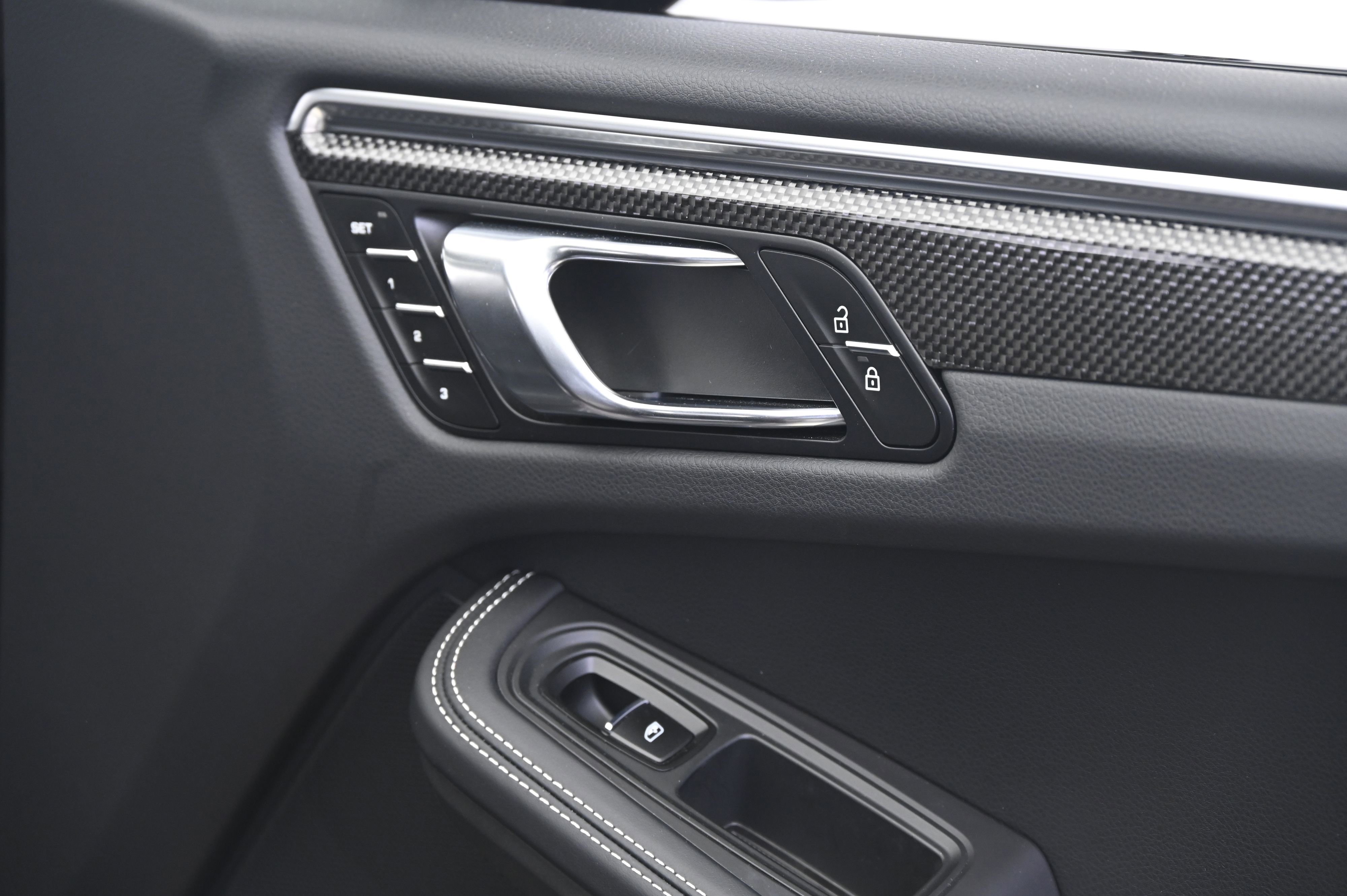 Used 2024 Porsche Macan GTS image 21