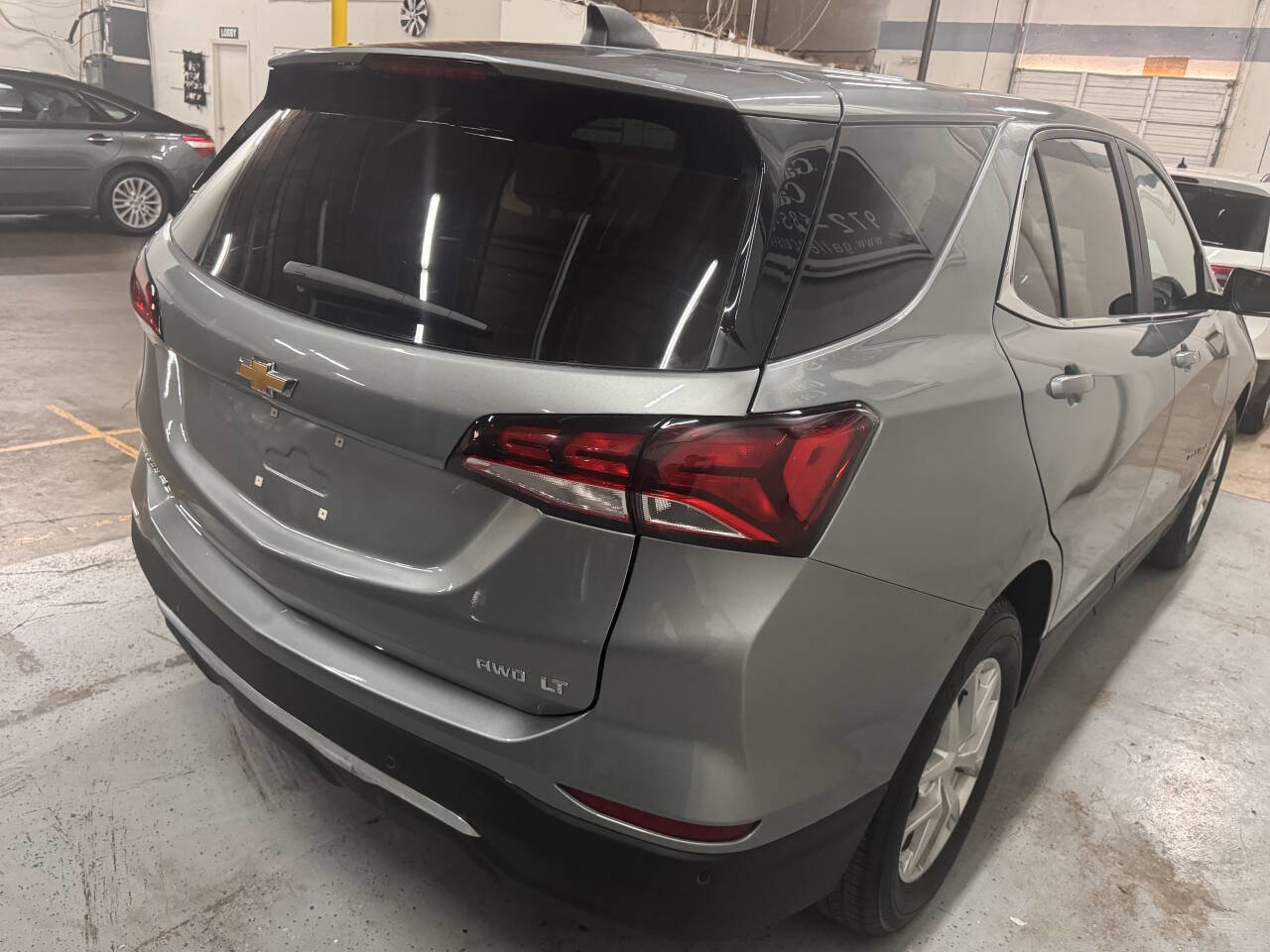 Used 2024 Chevrolet Equinox LT image 12