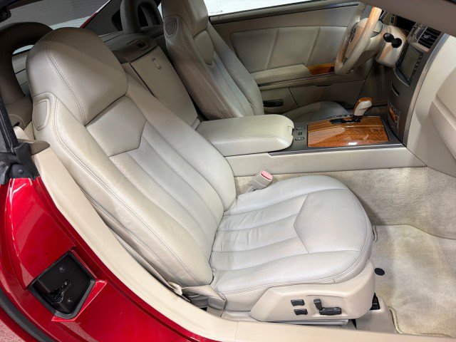 Used 2004 Cadillac XLR image 34