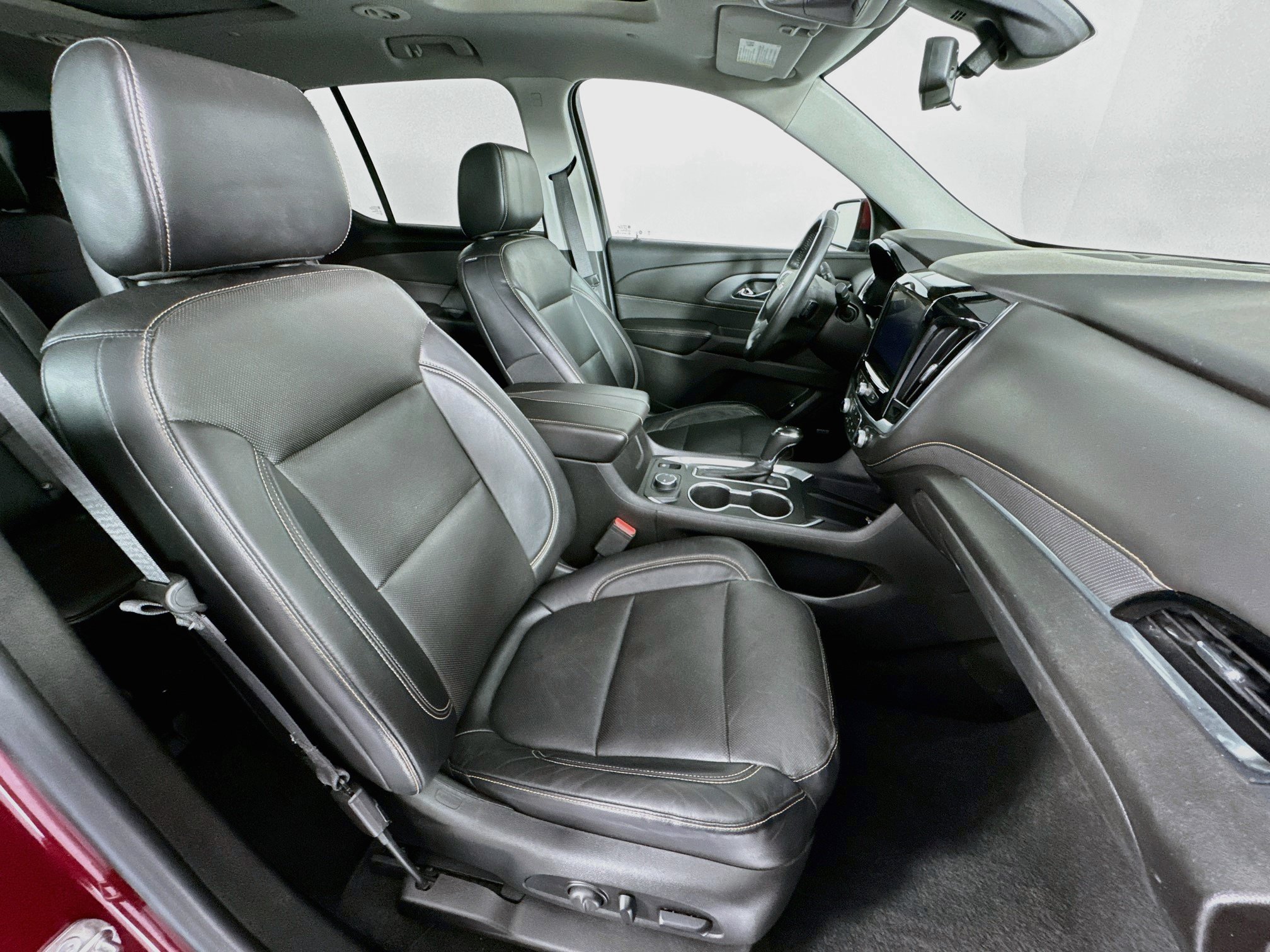 Used 2018 Chevrolet Traverse Premier w/ Driver Confidence II Package FWD image 31