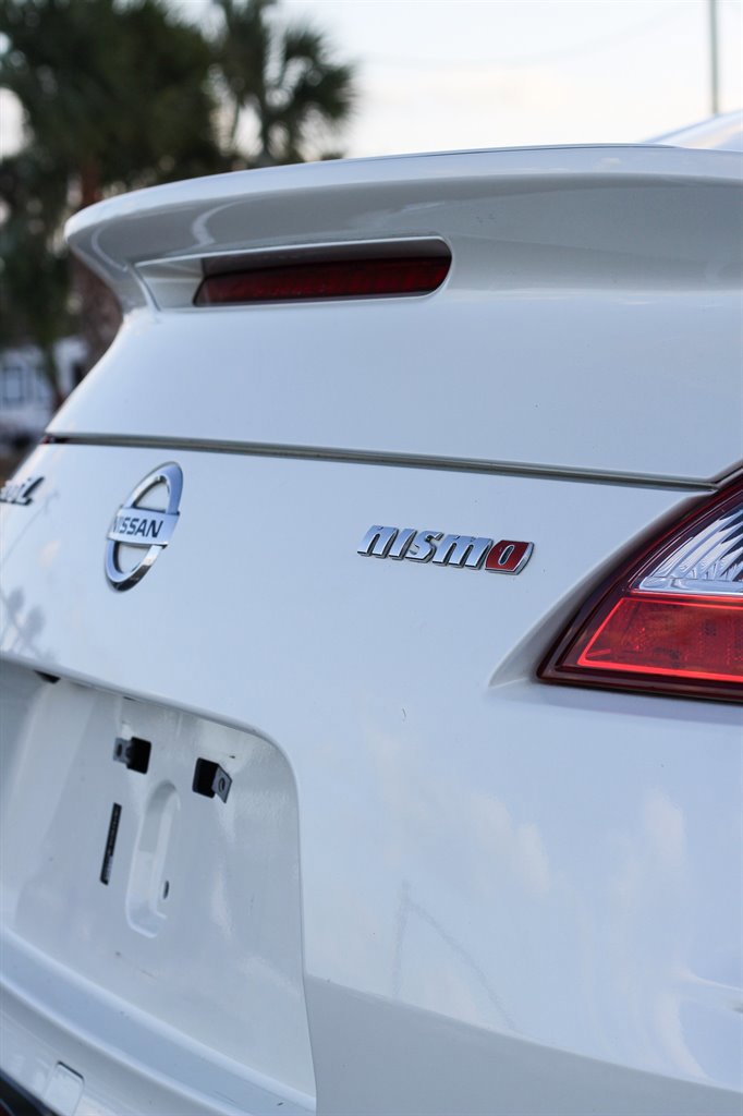 Used 2018 Nissan 370Z NISMO image 9