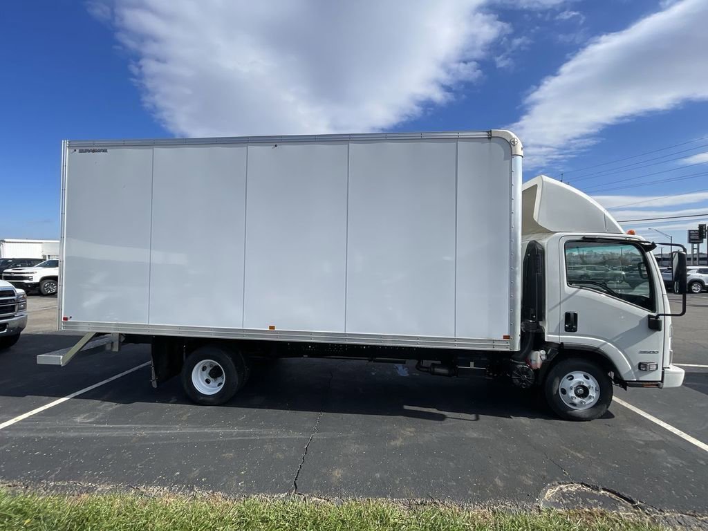 New 2024 Chevrolet Low Cab Forward image 6