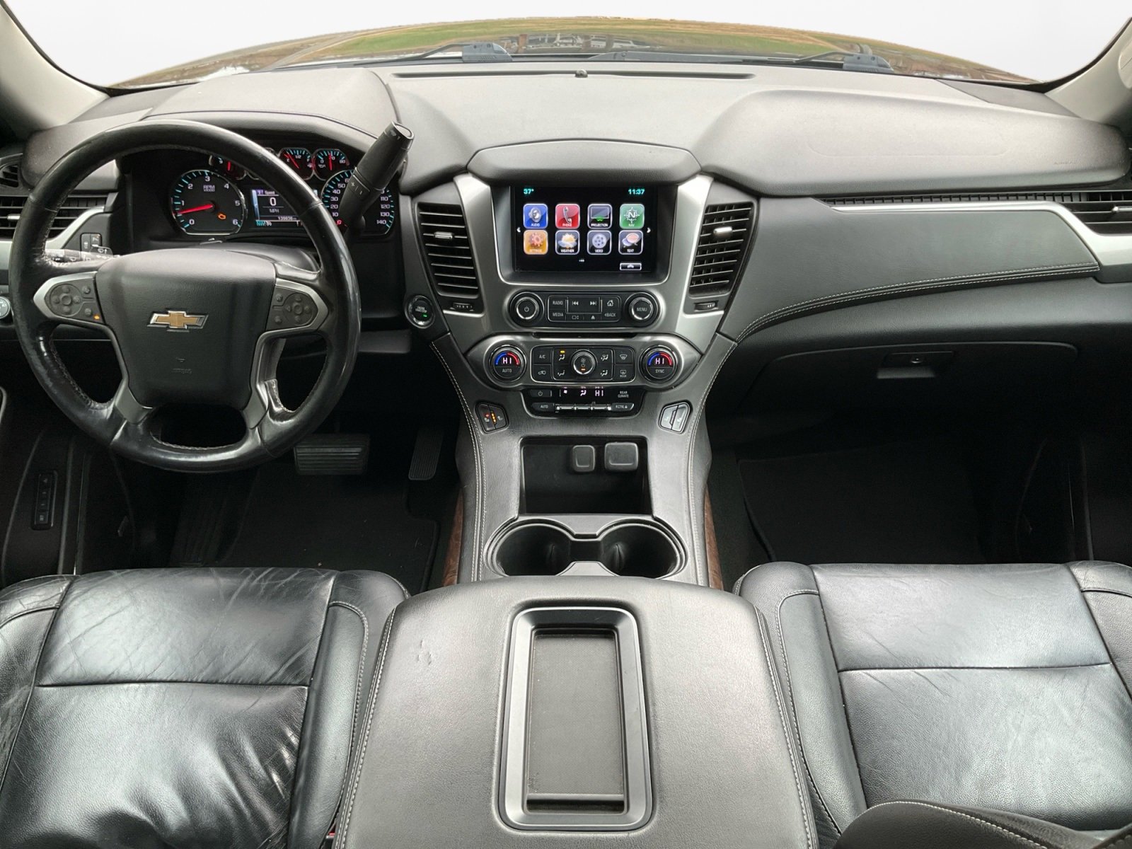 Used 2018 Chevrolet Suburban LT image 10