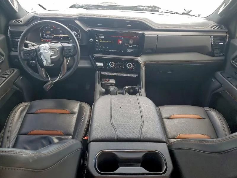 Used 2024 GMC Sierra 1500 AT4 w/ Technology Package image 8
