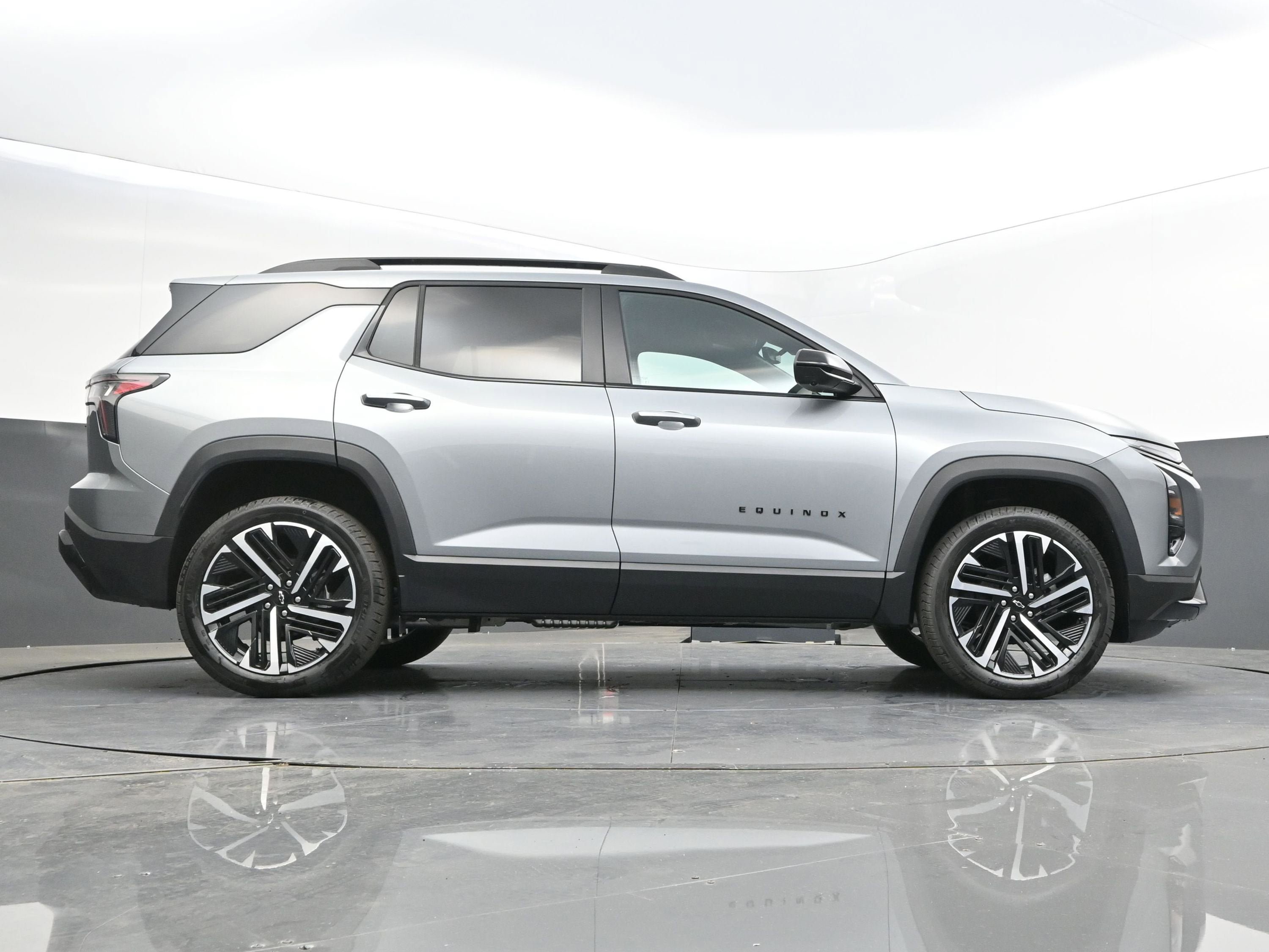 New 2026 Chevrolet Equinox RS w/ Safety and Technology Package AWD/4WD image 47