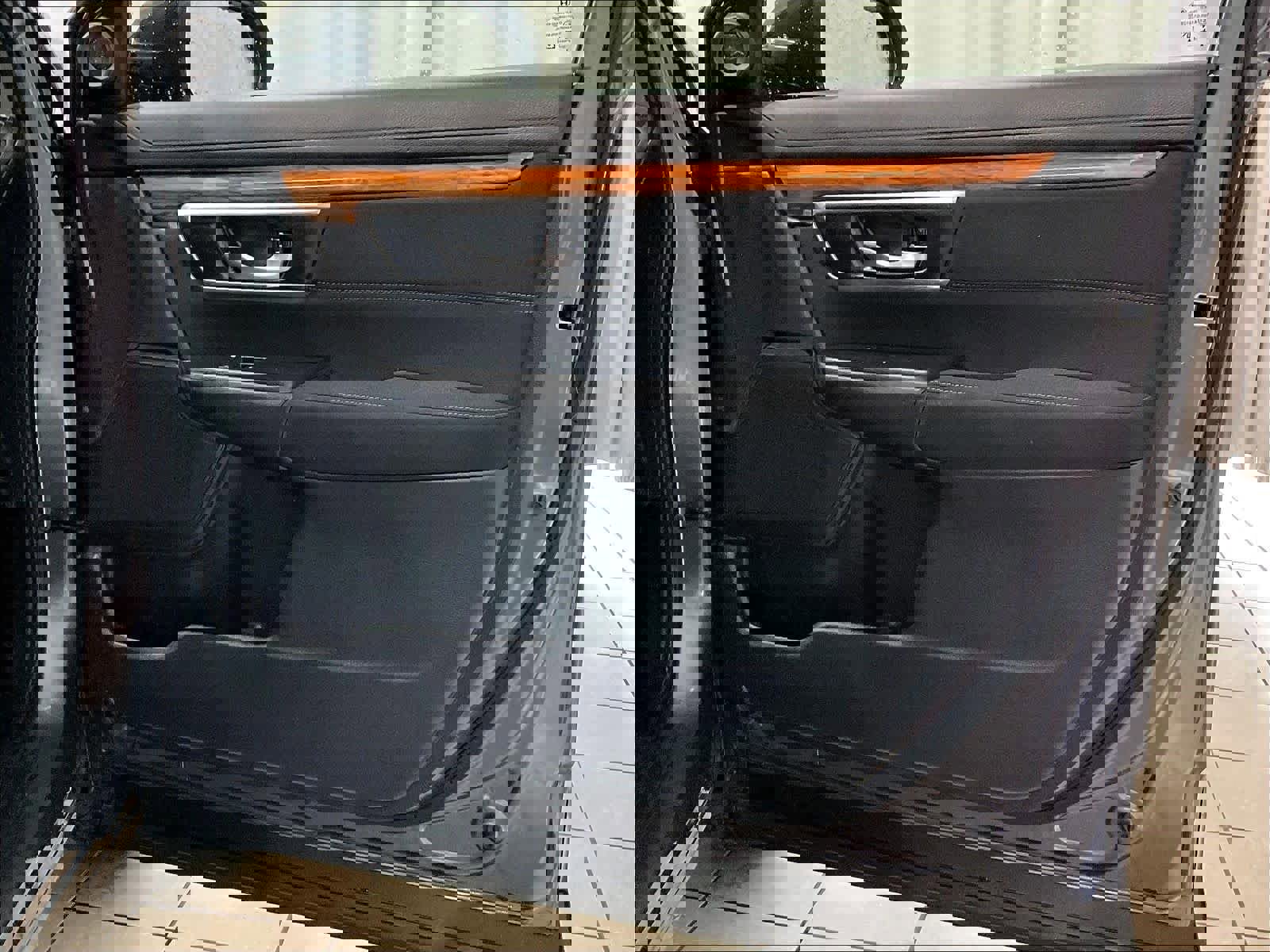 Used 2019 Honda CR-V EX image 11