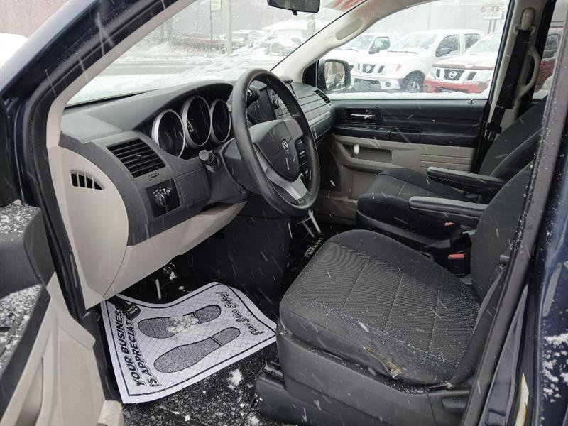 Used 2009 Dodge Grand Caravan SE image 10