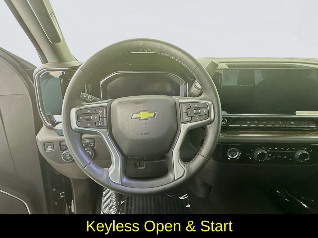 Used 2024 Chevrolet Silverado 1500 LT image 16