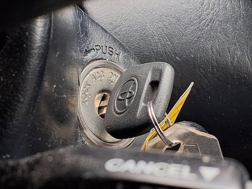 Used 2005 Toyota RAV4 4WD image 23