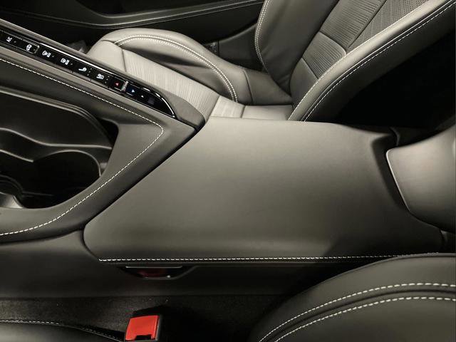 New 2025 Chevrolet Corvette Stingray Premium Cpe w/ Z51 Performance Package image 20