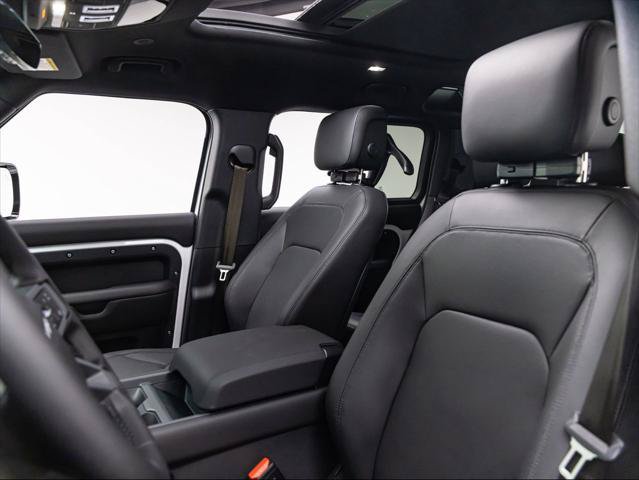 New 2026 Land Rover Defender 110 X-Dynamic SE AWD/4WD image 15