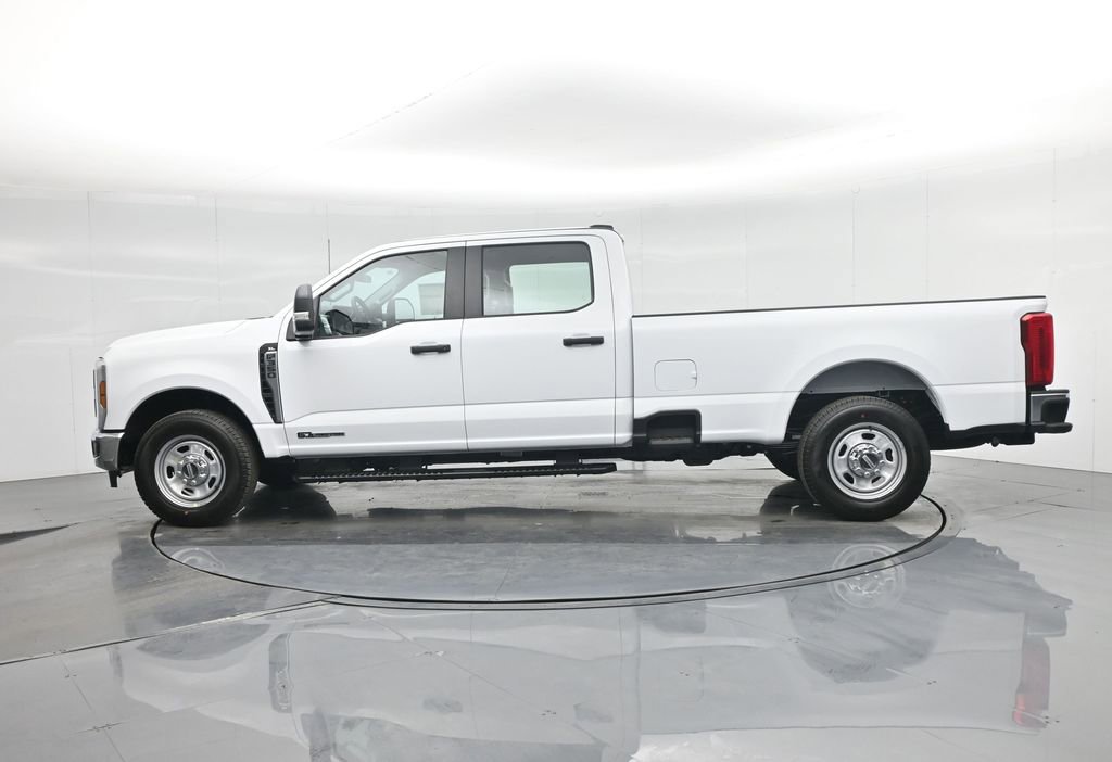 New 2026 Ford F350 XL image 32