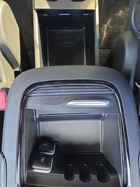 New 2026 Chrysler Pacifica Limited w/ S Appearance Package image 21