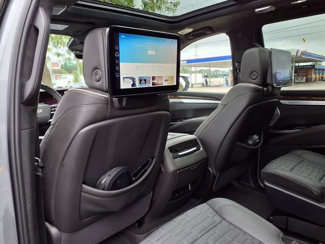 Used 2025 Cadillac Escalade Sport Platinum w/ LPO, Floor Liner Package image 8