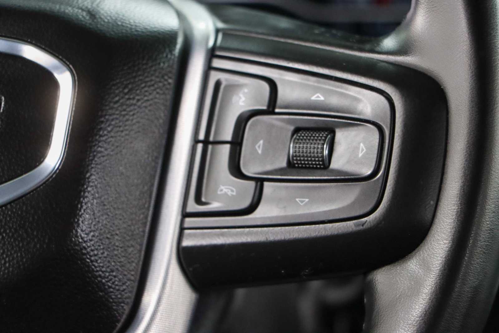 Used 2023 GMC Sierra 1500 Elevation image 15