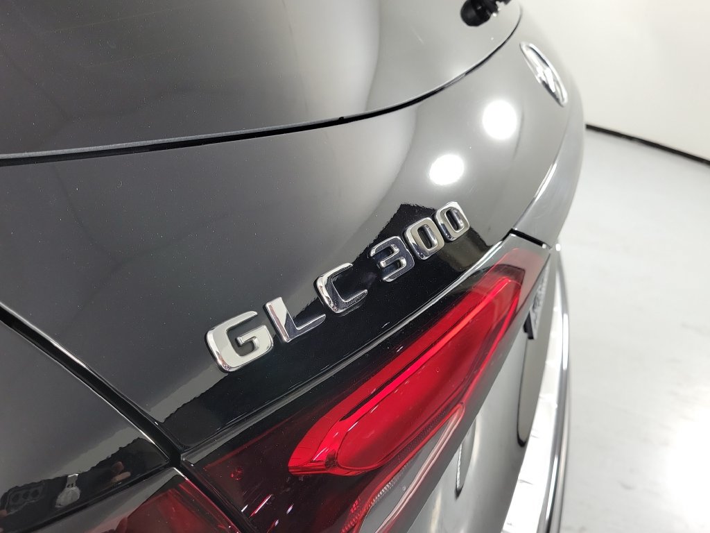 Used 2026 Mercedes-Benz GLC 300 image 7