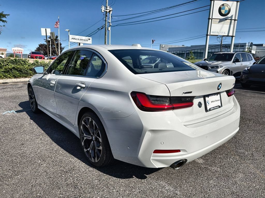 Used 2026 BMW 330i xDrive Sedan w/ Premium Package AWD/4WD image 12