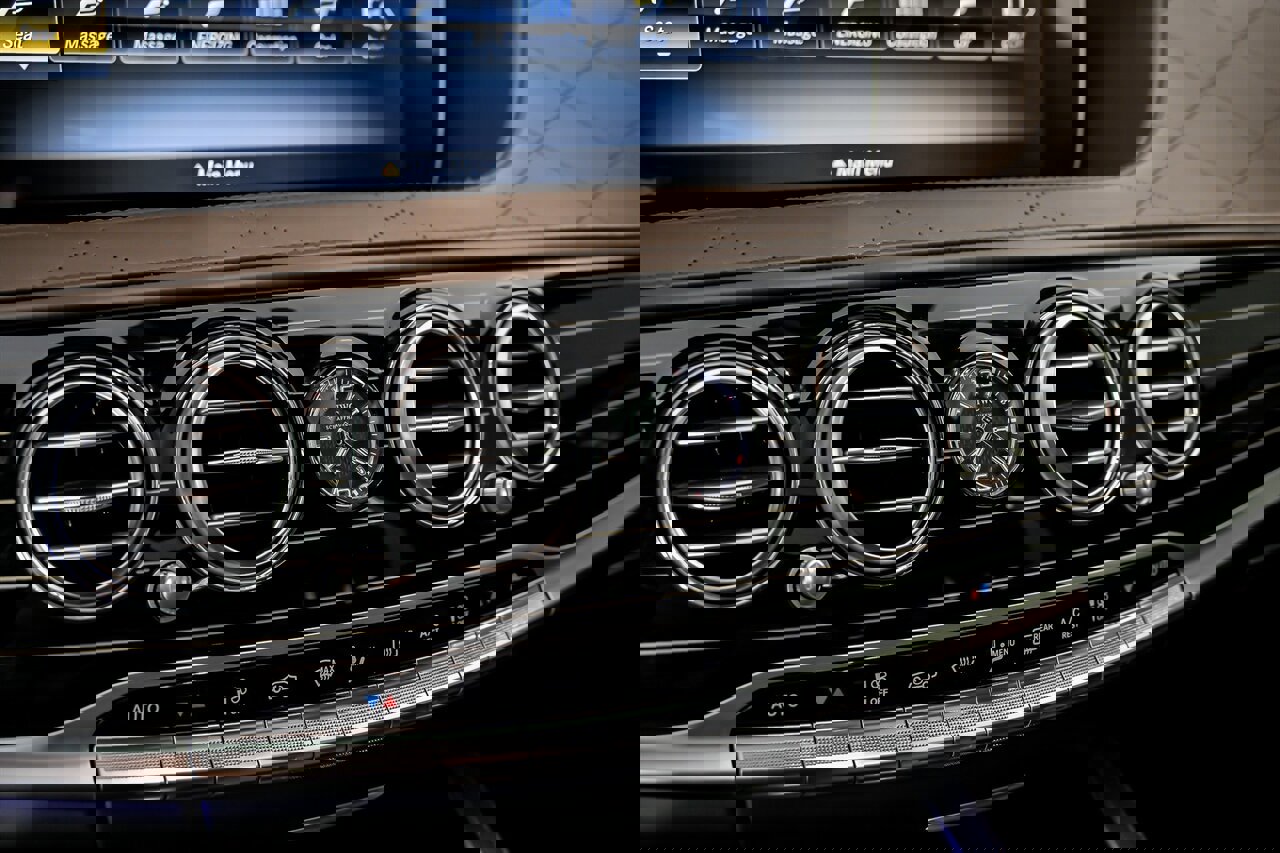 Used 2019 Mercedes-Benz Maybach S 650 image 40