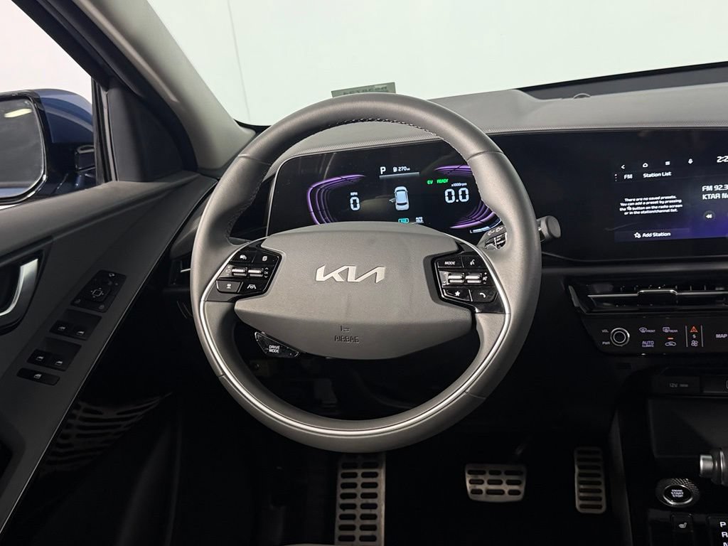 Used 2024 Kia Niro EX Touring FWD image 15