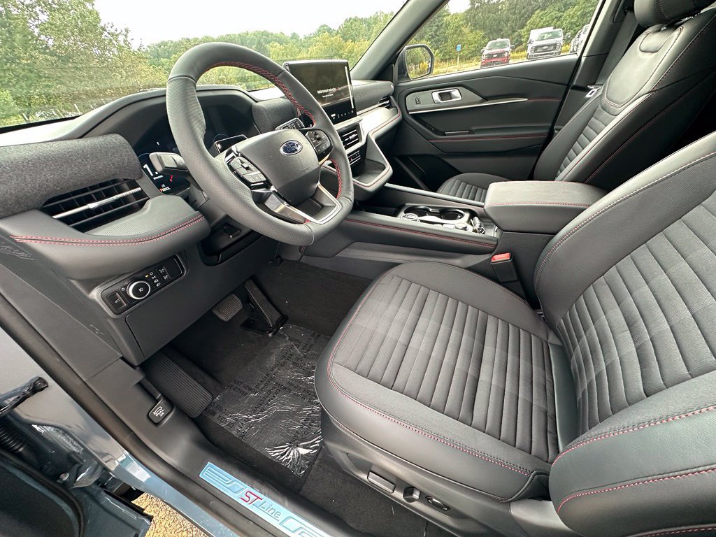 New 2027 Ford Explorer ST-Line w/ Premium Package AWD/4WD image 16