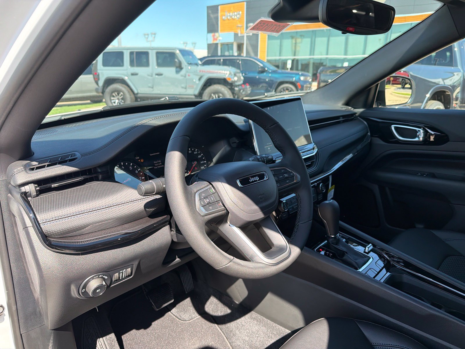 New 2027 Jeep Compass Latitude AWD/4WD image 10