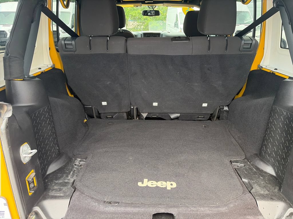 Used 2015 Jeep Wrangler Unlimited Sport w/ Quick Order Package 24S AWD/4WD image 28