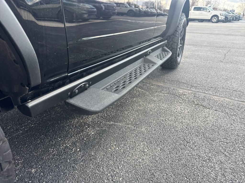 Used 2025 Ford Bronco Big Bend w/ Black Diamond Package image 17