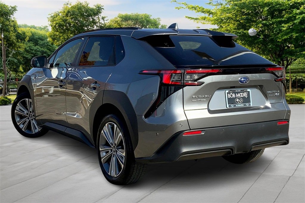 Used 2023 Subaru Solterra Limited image 4