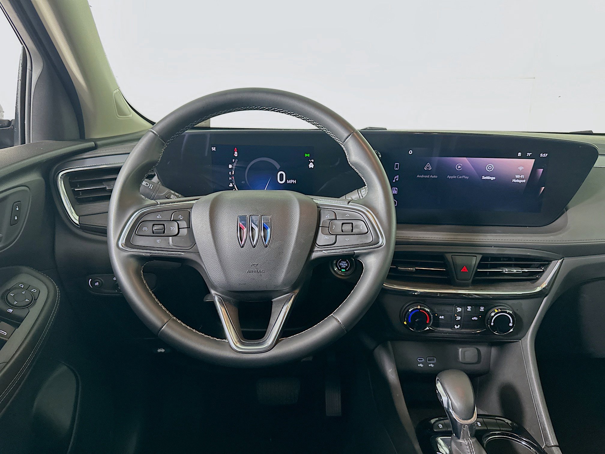 Used 2025 Buick Encore GX Preferred FWD image 17