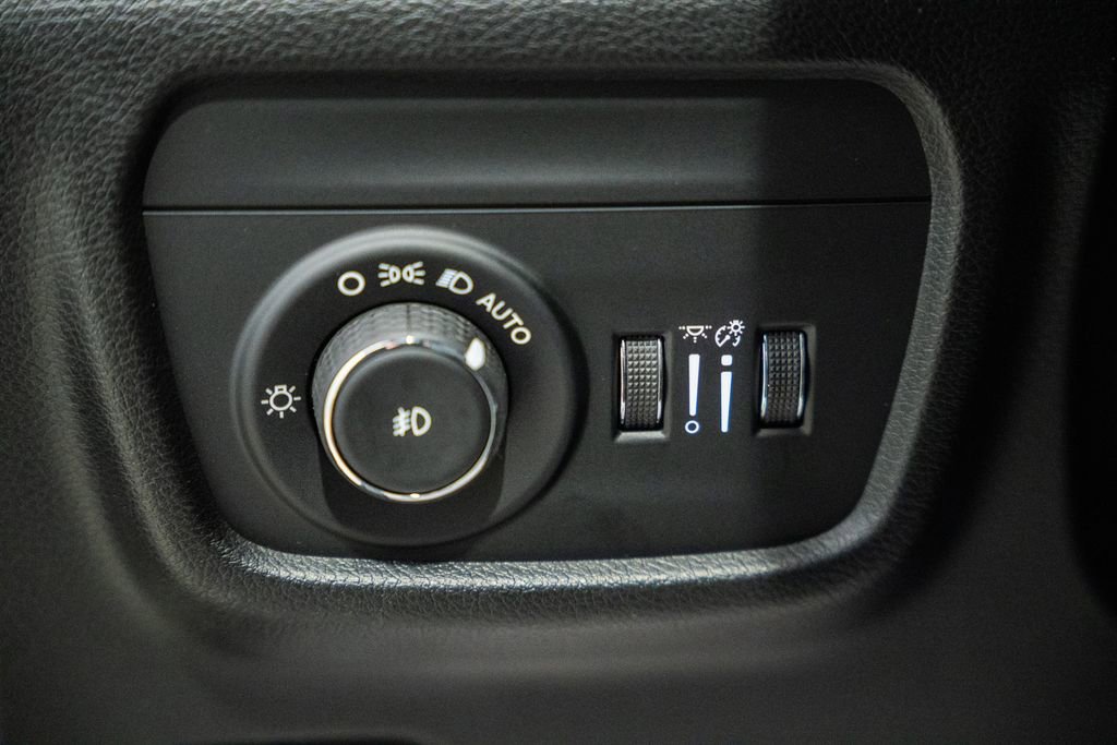 New 2026 Jeep Grand Cherokee Limited AWD/4WD image 46