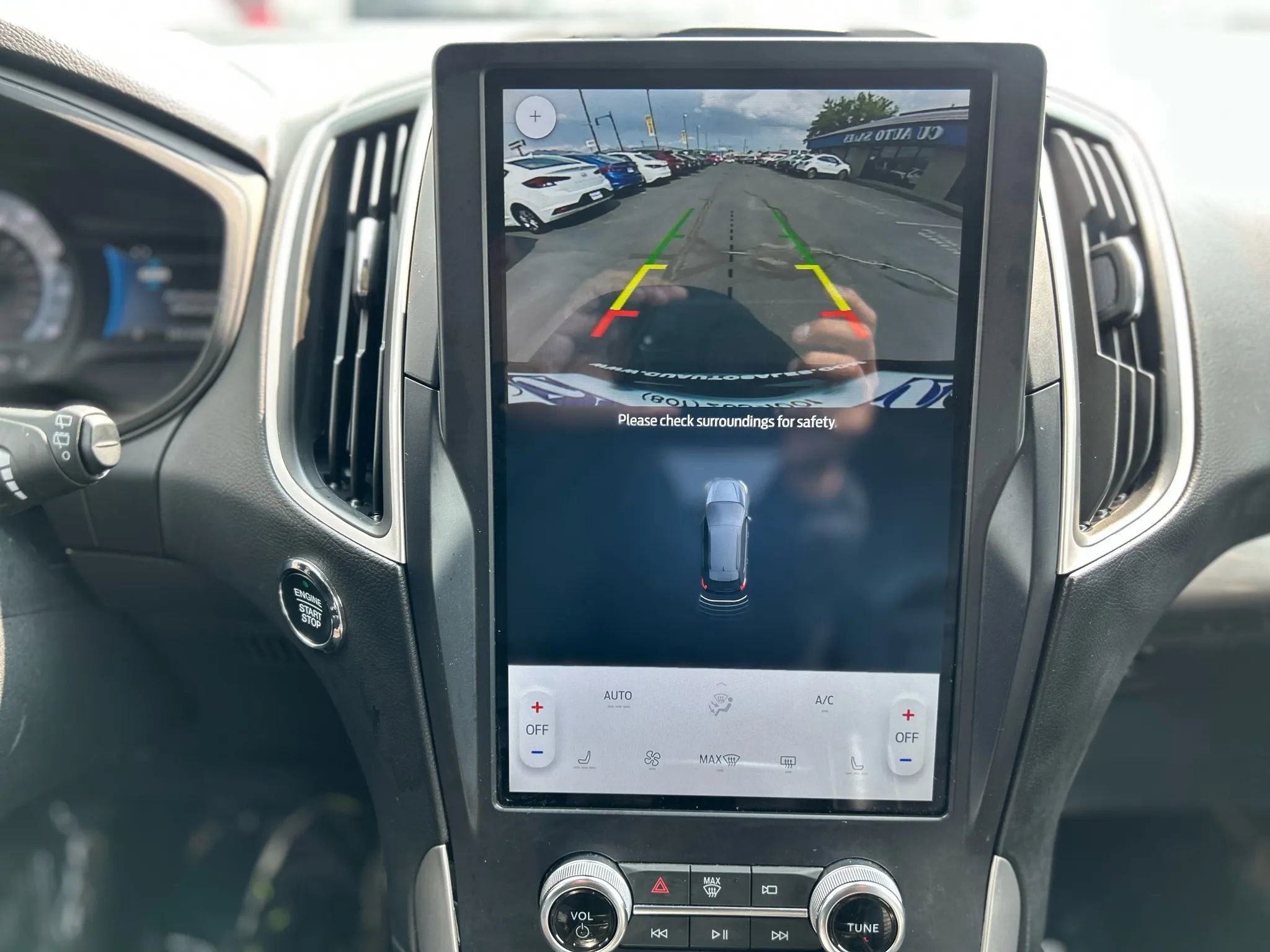 Used 2024 Ford Edge SEL image 26