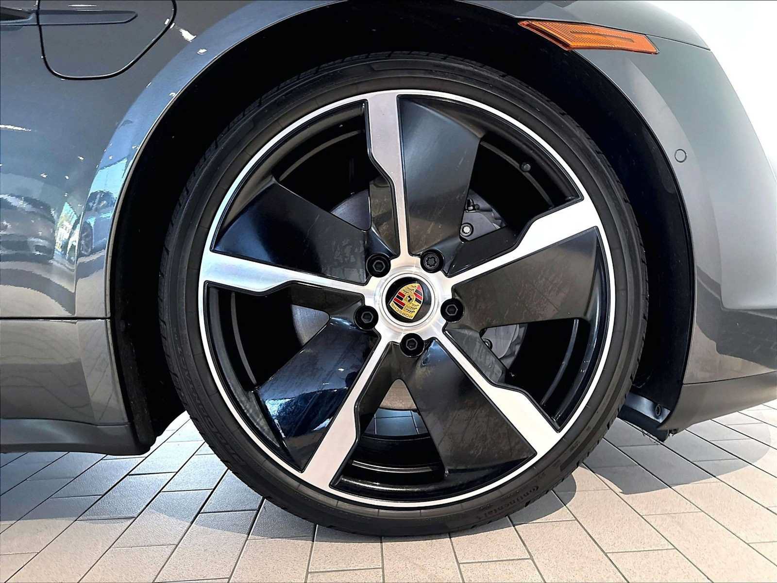 Used 2024 Porsche Taycan RWD image 15