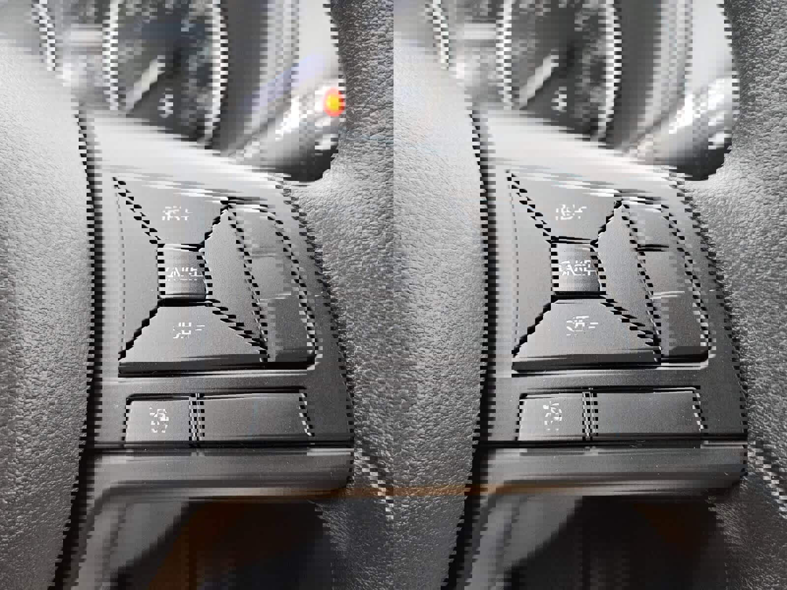 New 2025 Nissan Kicks Play S image 13