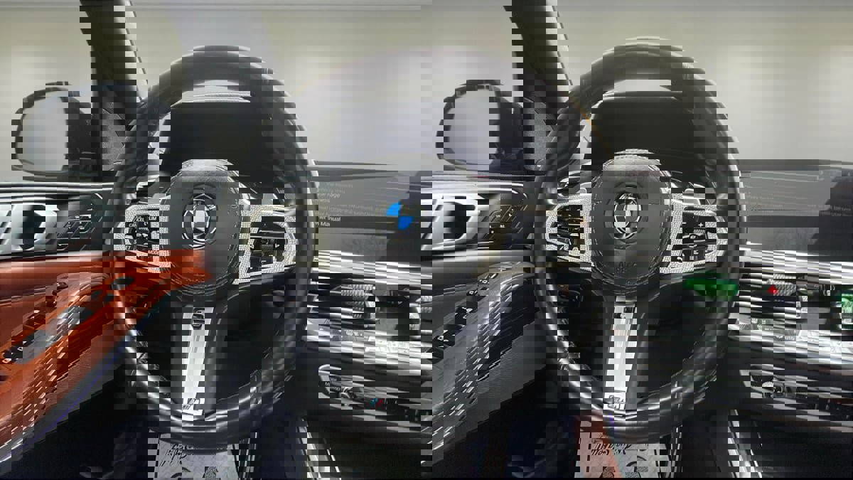 Used 2019 BMW X5 xDrive50i w/ M Sport Package image 11