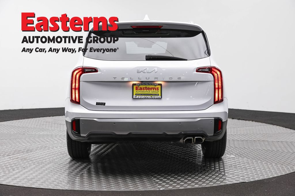 Used 2025 Kia Telluride S FWD image 7