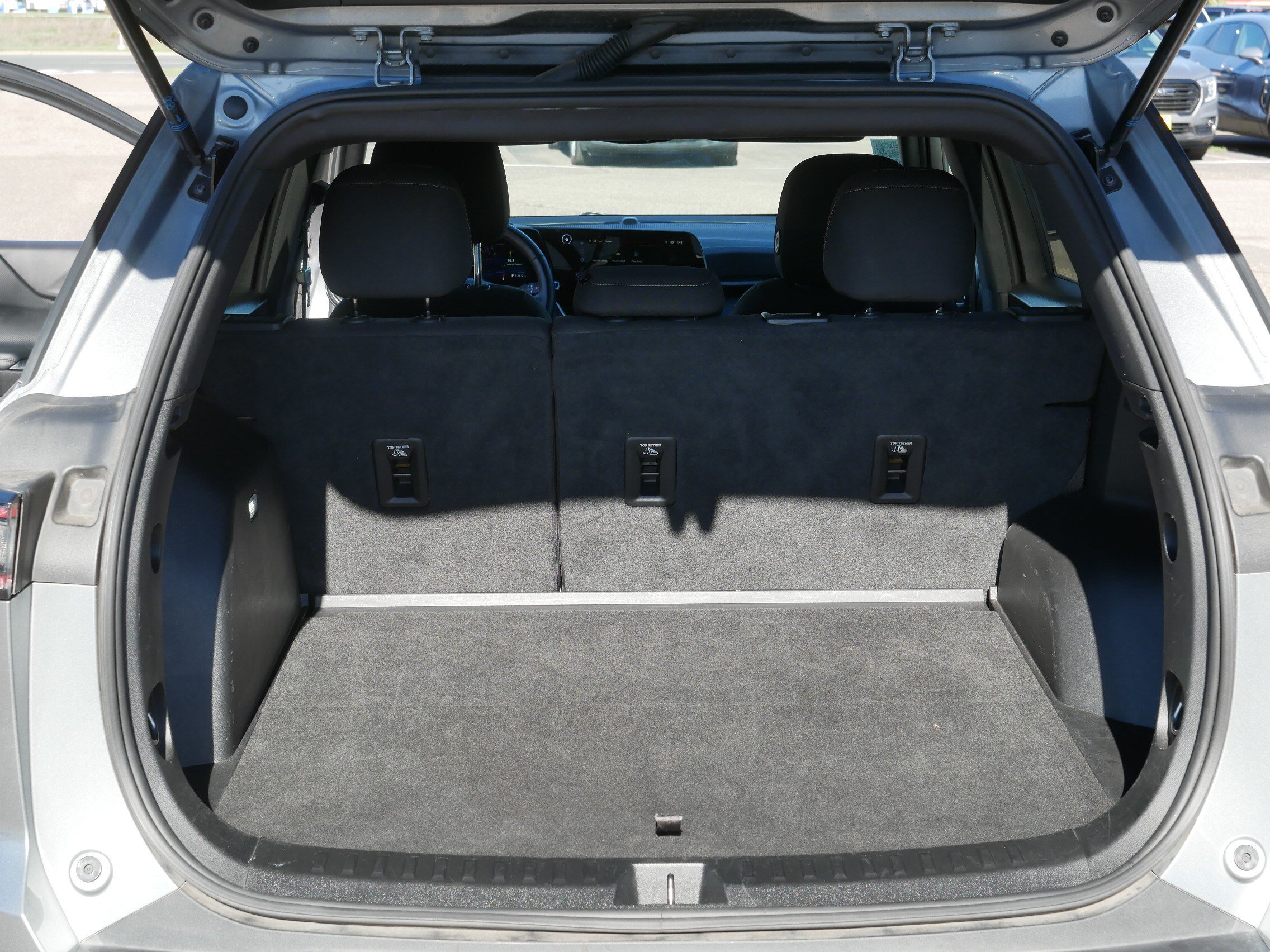 Used 2025 Chevrolet Equinox LT AWD/4WD image 18